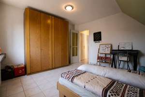 Einziehen und wohlfühlen – Familienhaus mit Pool und großem Sonnengrundstück – Die vollständige Adresse der Immobilie erhältst du vom Anbieter., 42369 Ronsdorf, Wuppertal – Vorschaubild 9