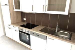 VIDEORUNDGANG, NEUE Einbauküche, Neuer Laminat, 3 Raum , Balkon und vieles mehr – Lilienstraße  41, 4315 Neustadt-Neuschönefeld, Leipzig – Vorschaubild 5