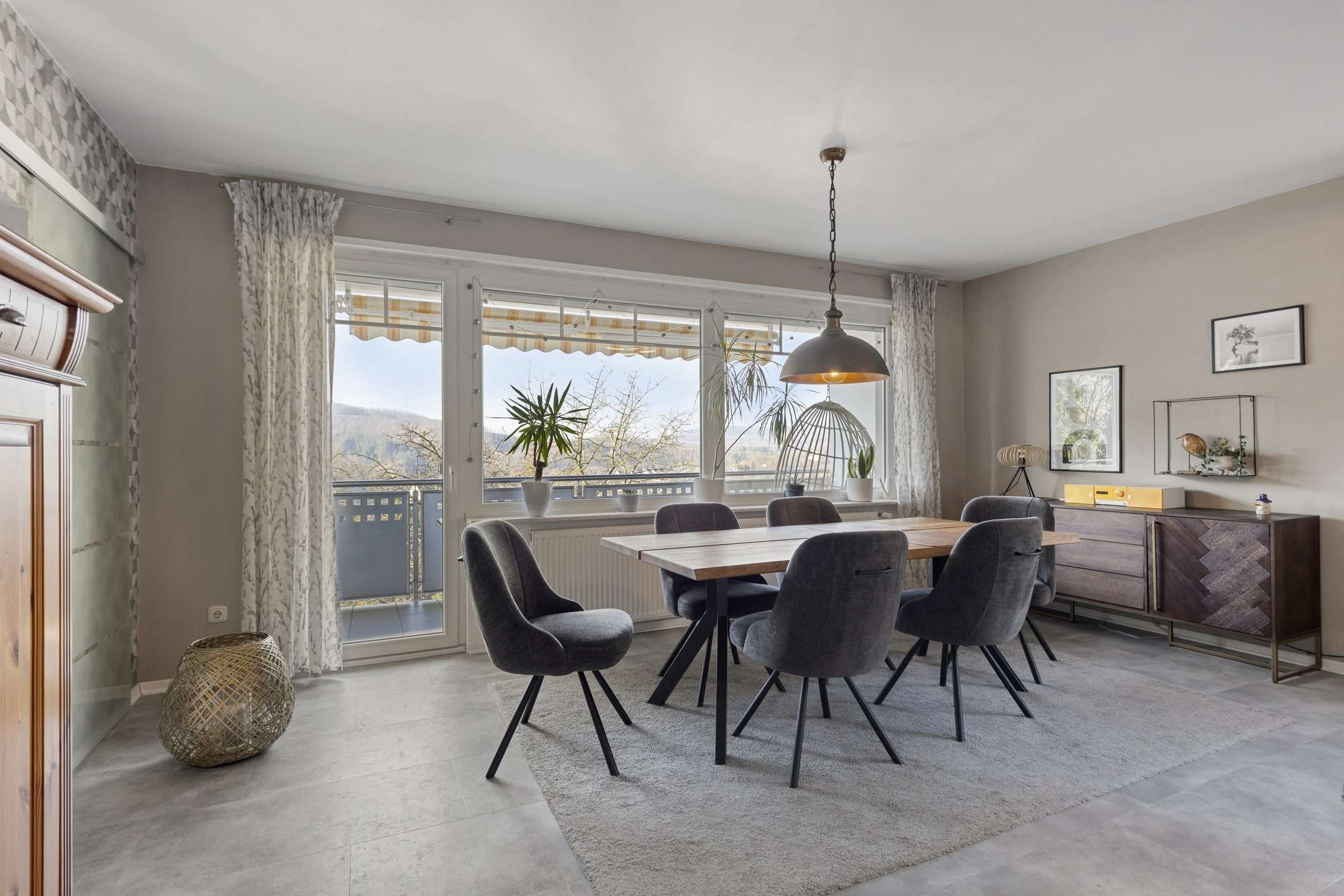 Immobilie in Brachbach - Einzugsbereit! Einfamilienhaus mit Einliegerwohnung in Brachbach * RENOVIERT und teilw. modernisiert - Bild 13