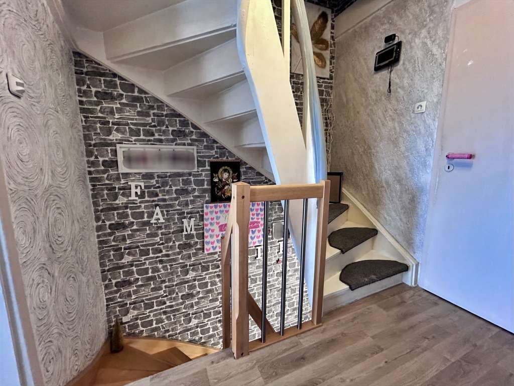 Immobilie in Hünfeld - Reihenmittelhaus mit Potenzial sucht Handwerker 

 - Bild 3