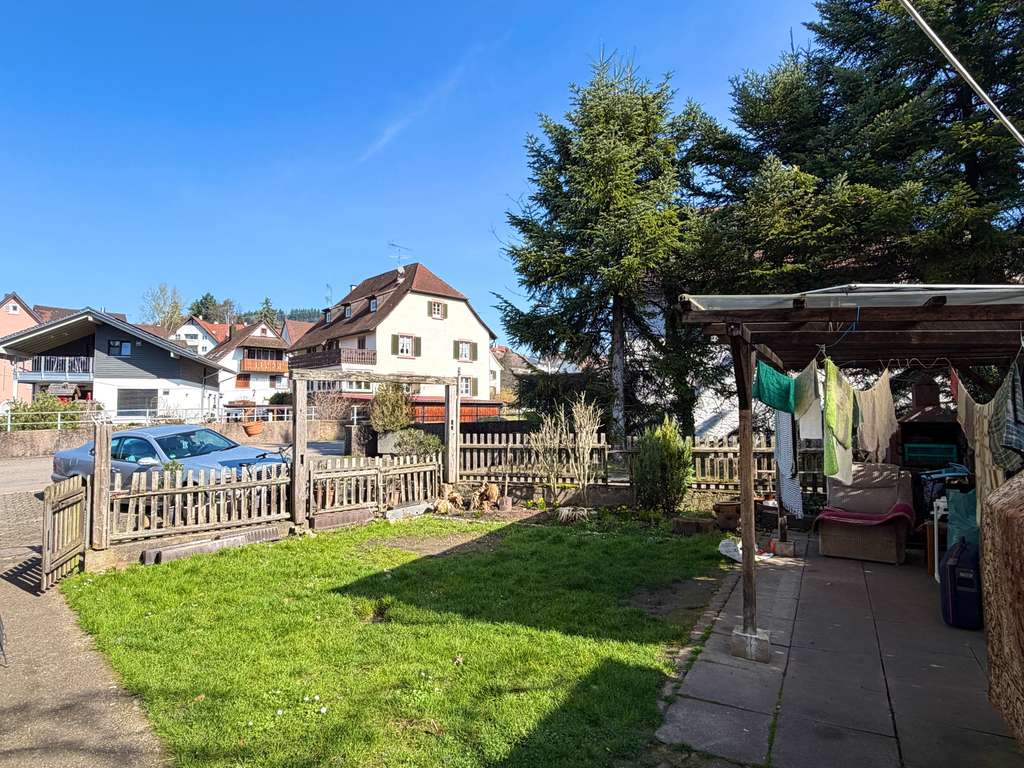 Immobilie in Kandern - Vielseitig nutzbares Ensemble mit 4 Wohneinheiten & Altbestand in Kandern (Wollbach) - Bild 3