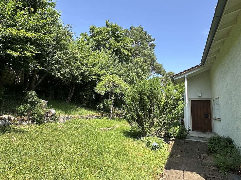 Garten Nord mit Eingang EG