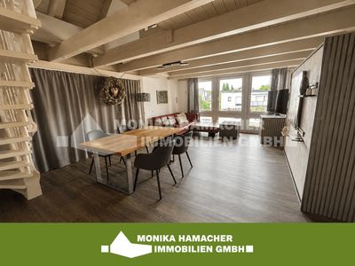 Charmante 2-Zimmer-Maisonette mit Ankleidezimmer, Balkon & viel Stauraum
