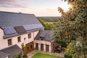 Gemütliches Wohnhaus mit traumhafter Gartenlandschaft – Die vollständige Adresse der Immobilie erhältst du vom Anbieter., 56290 Macken – Vorschaubild 1