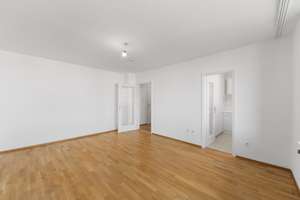 Renoviertes 1 Zi-Apartment mit Balkon & EBK – Nähe U-Bahn Petuelring und BMW! – Riesenfeldstraße 10, 80809 Am Riesenfeld, München – Vorschaubild 4