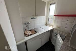 Frisch renovierte 2-Zimmer-Wohnung im 3. OG mit Weitblick ins Grüne – zentral & sofort bezugsfrei – Die vollständige Adresse der Immobilie erhältst du vom Anbieter., 42859 Zentralpunkt, Remscheid – Vorschaubild 10