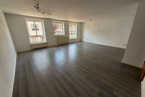 Zentrale helle 3-Zimmer Wohnung mit Terrasse in Springe