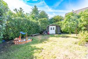 Besondere Immobilie: Winkelbungalow mit PV-Anlage, idyllischem Grundstück, Pavillon und Gartenteich – Die vollständige Adresse der Immobilie erhältst du vom Anbieter., 22547 Lurup, Hamburg – Vorschaubild 40