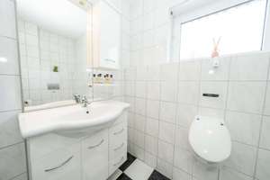 Familienglück in Bestlage:  Stilvolles Haus mit Pool, Sauna & viel Platz – Im Winkel 38B, 51063 Mülheim (Ortsteil), Köln – Vorschaubild 8