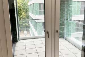 Helle 2 Zimmer mit Loggia im Neubau, Einbauküche, Parkett, Tagelichtbad mit Walk-In-Dusche, Aufzug – Hildesheimer Straße 452, 30519 Wülfel, Hannover – Vorschaubild 9