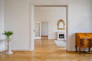Seltene Altbauwohnung am Lietzensee mit ca. 4 m Deckenhöhe und zwei Westbalkonen – Die vollständige Adresse der Immobilie erhältst du vom Anbieter., 14057 Charlottenburg, Berlin – Vorschaubild 5