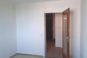 RT-Sondelf.-Kinderfreundliche 4-5 Zi.-Whg. mit toller Aussicht ins Grüne, 2 Balkone, Aufzug+Garage.. – Die vollständige Adresse der Immobilie erhältst du vom Anbieter., 72766 Sondelfingen, Reutlingen – Vorschaubild 13