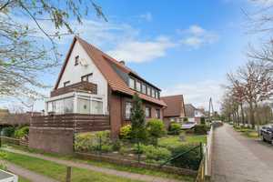 Bremen - Findorff / Zweifamilienhaus mit zusätzl. Einfamilienhaus auf großem Grundstück – Bremen – Vorschaubild 1