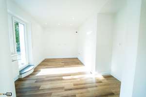 Stilvolle Erdgeschosswohnung mit großem Garten, Terrasse & Wintergarten - Erstbezug nach Sanierung – Die vollständige Adresse der Immobilie erhältst du vom Anbieter., 91074 Atzenhof, Burgfarrnbach, Fürth – Vorschaubild 9