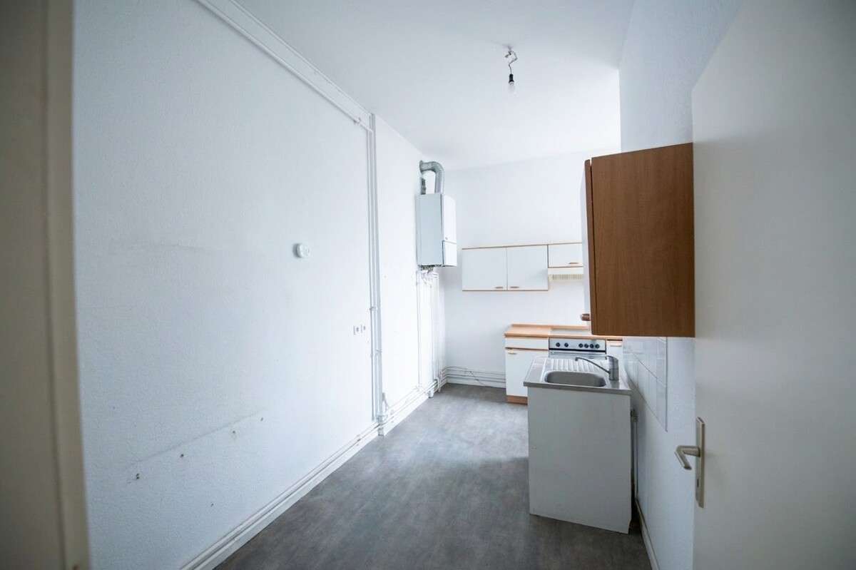 Bezugsfrei mit Potenzial: Kleines Wohn-Nest in Weißensee, renovierungsbedürftig, Berlin – Bild 4