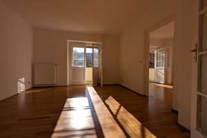 * Schwabing * Ab sofort * 3 Zimmer * 2er WG geeignet * Wohnzimmer * Balkon * – Leopoldstrasse 105, 80802 Münchner Freiheit, München – Vorschaubild 6