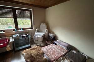Traumlage mit Sonnenuntergang: Freistehendes Zweifamilienhaus in Luftkurort! Generationenhaus! – Die vollständige Adresse der Immobilie erhältst du vom Anbieter., 93474 Arrach – Vorschaubild 10