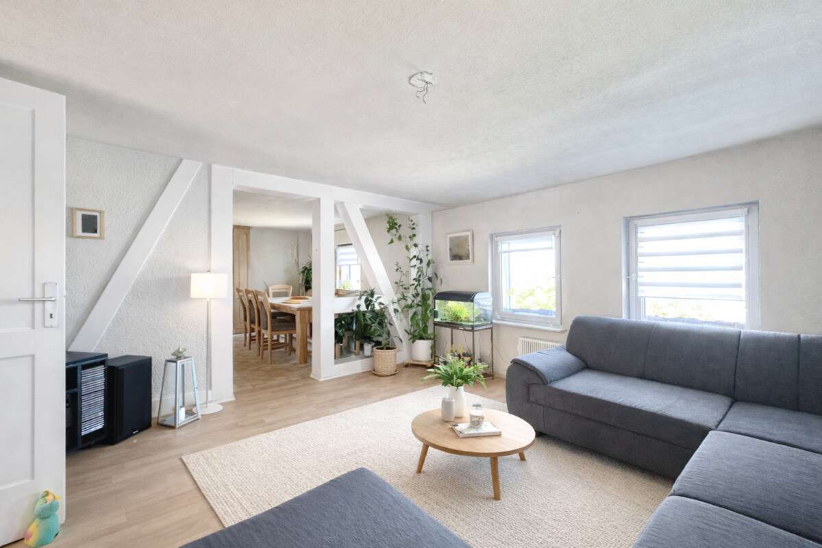 Immobilie in Dreisbach - **Gepflegte Doppelhaushälfte mit toller Gartenanlage und gräumigen Garagen in Dreisbach** - Bild 15