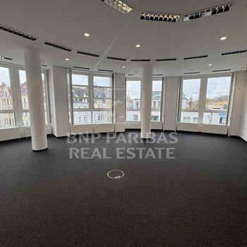 Repräsentative Büroflächen in zentraler Lage mit optimaler Anbindung!