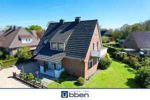 Stilvoll saniertes Wohnhaus in bester Lage von Aurich – Die vollständige Adresse der Immobilie erhältst du vom Anbieter., 26603 Aurich – Vorschaubild 1