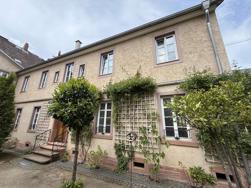 Immobilie in Birstein - Repräsentatives Wohnen im historischen Westhaus in ruhiger Toplage - Bild 0