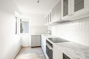 Sonnige 3,5-Zimmer mit Süd-Ost-Balkon, 25 m²-Hobbyraum und TG-Option in ruhiger Lage – Die vollständige Adresse der Immobilie erhältst du vom Anbieter., 22159 Farmsen-Berne, Hamburg – Vorschaubild 6