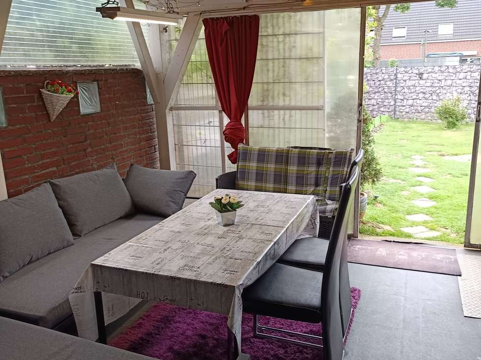 überdachte Terrasse