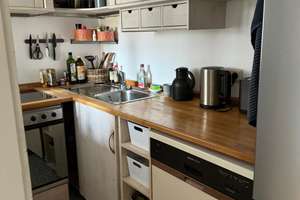 Helle 3 Zimmer-Altbauwohnung mit Balkon und schönen Holzdielen und Gartenmitbenutzung! Lange Gasse – Lange Gasse 16, 86152 Georgs- und Kreuzviertel, Augsburg – Vorschaubild 2