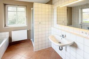 Property thumbnail 9