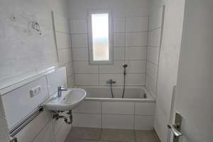 Helle 3- Zimmer- Wohnung in PF- Nord- TGL + Südbalkon – Salierstraße 51, 75177 Nordstadt, Pforzheim – Vorschaubild 3