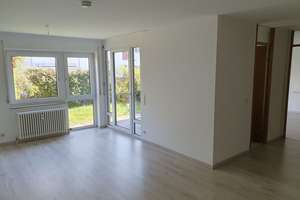 Großzügige 2-Zimmer-Wohnung im EG mit Einbauküche, Terrasse / kleinem Garten – Pestalozzistraße 78, 72762 Reutlingen-Mitte, Reutlingen – Vorschaubild 3