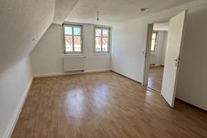 Viel Platz für Ihren Alltag: 4-Zimmer-Wohnung in Bönnigheim – Die vollständige Adresse der Immobilie erhältst du vom Anbieter., 74357 Bönnigheim – Vorschaubild 2