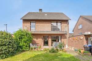 Liebevoll gepflegtes Einfamilienhaus mit Garten und Garage in Maxiparknähe! – Hamm – Vorschaubild 1
