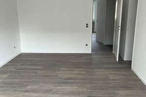 Top-renovierte Zwei-Zimmer-Wohnung in Heerdt – Ardennenstraße 20, 40549 Heerdt, Düsseldorf – Vorschaubild 3