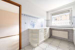 Gepflegte 4-Zimmer-Eigentumswohnung mit zwei Balkonen und guter Aufteilung in Elmschenhagen-Nord – Die vollständige Adresse der Immobilie erhältst du vom Anbieter., 24147 Elmschenhagen, Kiel – Vorschaubild 9