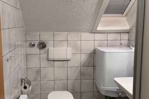 3-Zimmer-Wohnung  Dachgeschoss in Stuttgart Nähe Hauptbahnhof mit Stellplatz zum 1.8.26 – Mönchstrasse 10, 70191 Am Pragfriedhof, Stuttgart – Vorschaubild 7