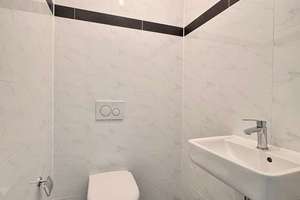 Ruhige 3-Zimmer-Terrassen-Wohnung mit EBK, Fußbodenheizung, Gäste-WC & 2 PKW-Stellplätzen – Großbeerenstraße 317, 14480 Am Stern, Potsdam – Vorschaubild 4