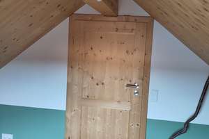 Familienhaus mit 6 Zimmern und Garten in Heilbronn-Kirchhausen – Die vollständige Adresse der Immobilie erhältst du vom Anbieter., 74078 Kirchhausen, Heilbronn – Vorschaubild 9