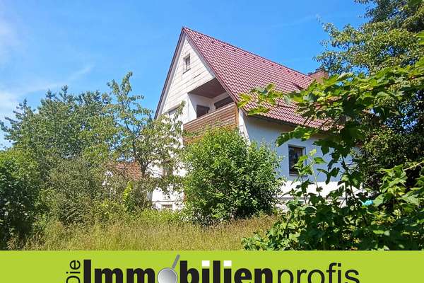 Selb: Bezugsfreies 1-2 Familienhaus mit Garten