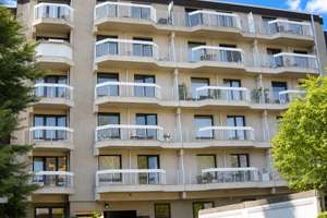 Helle 2-Zimmer-Wohnung mit Balkon, Aufzug und Tiefgaragenstellplatz in Köln-Marienburg – 50968 Marienburg, Köln – Vorschaubild 6
