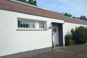 Viel Platz für den Alltag: Großzügiger Bungalow in Bonn-Auerberg