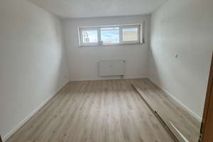 Top 4-Zimmer-Wohnung mit Westbalkon in Bestlage – ruhig & stadtnah in Regensburg – Unterislinger Weg 18, 93053 Galgenberg, Regensburg – Vorschaubild 8