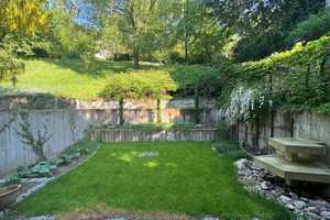 Freundliche 2,5-Raum-Terrassenwohnung mit Tiefgaragenstellplatz – Stuttgart – Vorschaubild 10