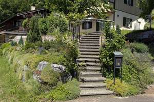 Familiengerechtes Einfamilienhaus mit Garten, Doppelgarage und Doppelcarport in sonniger Lage – Die vollständige Adresse der Immobilie erhältst du vom Anbieter., 83313 Siegsdorf – Vorschaubild 3