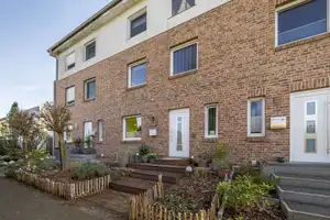 RESERVIERT // Entspanntes Wohnen zwischen Stadt und Küste // Modernes Reihenhaus in Langen-Geestland – Cuxhaven (Kreis) – Vorschaubild 31
