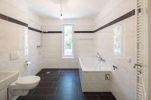 2-Zimmer-Neubau-Wohnung mit EBK, Fußbodenheizung, Aufzug und eigenem PKW-Stellplatz – Großbeerenstraße 295, 14480 Am Stern, Potsdam – Vorschaubild 7