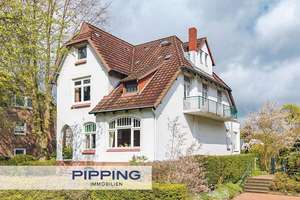 Großzügigkeit und exklusives Wohnambiente: 
"Gründerzeitvilla mit Traumhaus-Potenzial" – Die vollständige Adresse der Immobilie erhältst du vom Anbieter., 21029 Bergedorf (Ortsteil), Hamburg – Vorschaubild 1