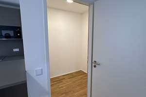 Erstbezug Barrierefrei voll möbliertes Apartment – Eschollbrücker Straße 18, 64295 Darmstadt-West, Darmstadt – Vorschaubild 8