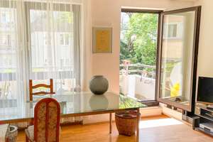 **Im Herzen der Stadt und voller Möglichkeiten: 2 Zimmer mit Balkon ins Grüne** – 80538 Englischer Garten, München – Vorschaubild 4