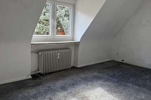 Stattlich Wohnen in Nürnberg: Wohnhaus mit Garagen und überdachter Pergola – teilweise vermietet – Die vollständige Adresse der Immobilie erhältst du vom Anbieter., 90409 Schleifweg, Nürnberg – Vorschaubild 10